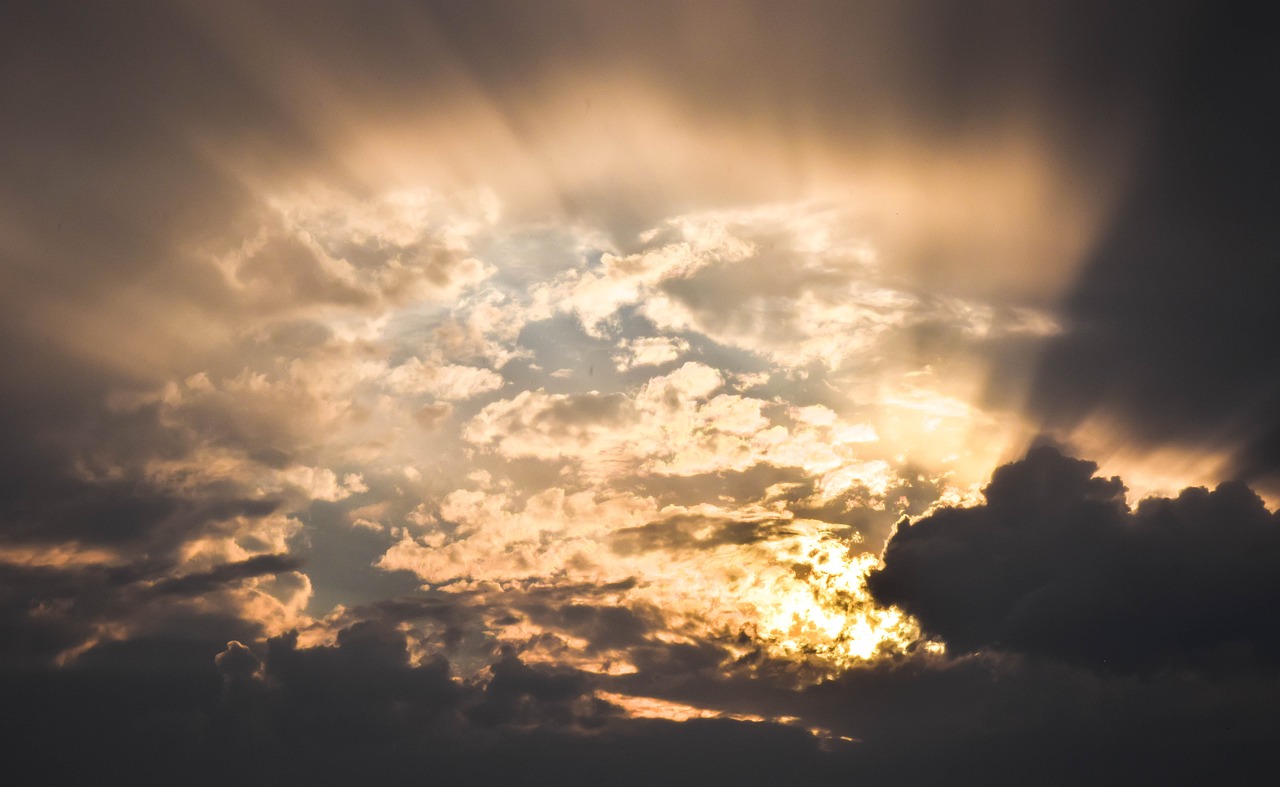 sky, clouds, rays-1107952.jpg